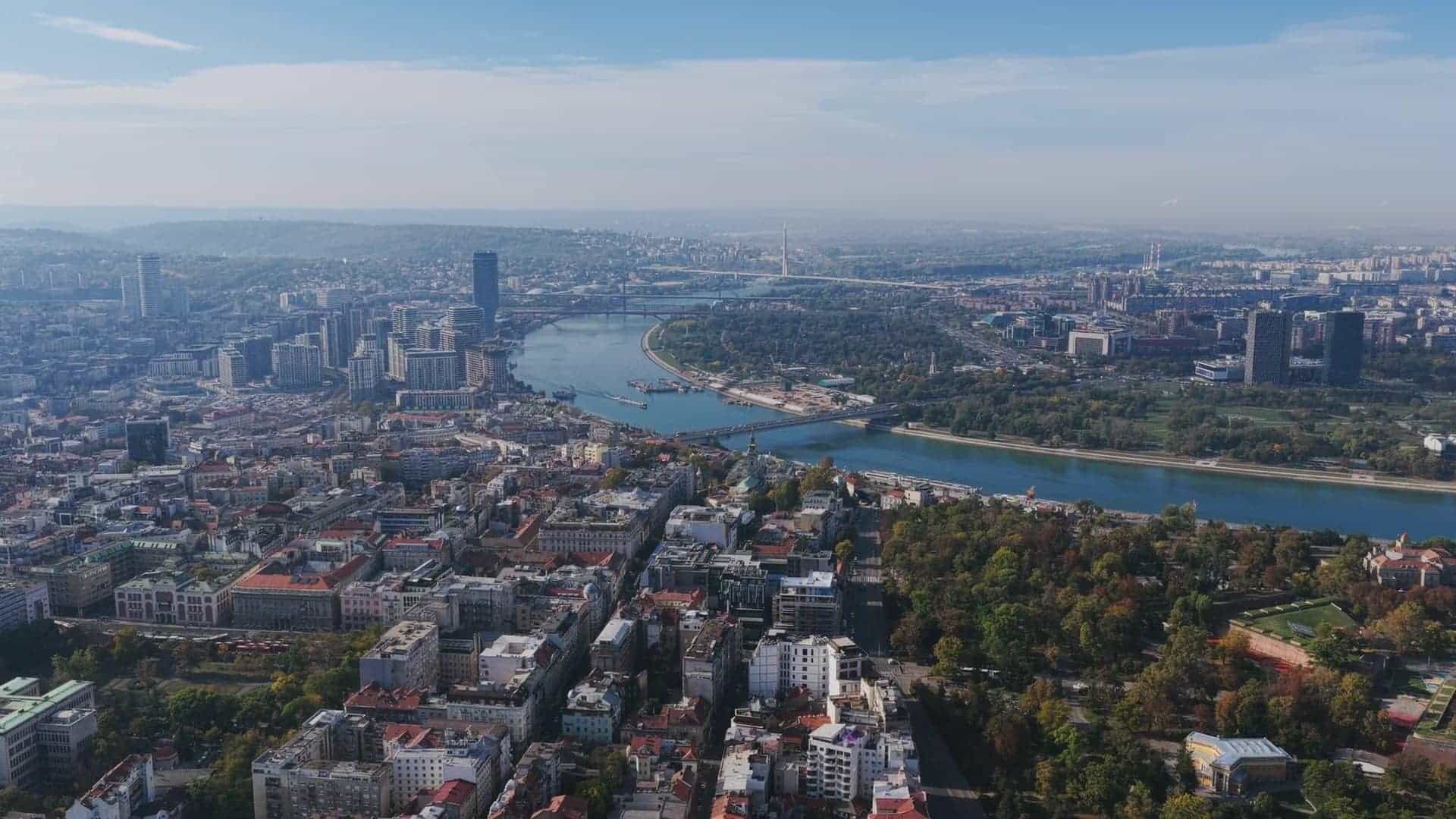 Beograd iz vazduha, pogled na grad sa Savom i Dunavom